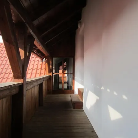 Holubnik Statecnych Zen Kralovych Apartment Luze Exterior photo
