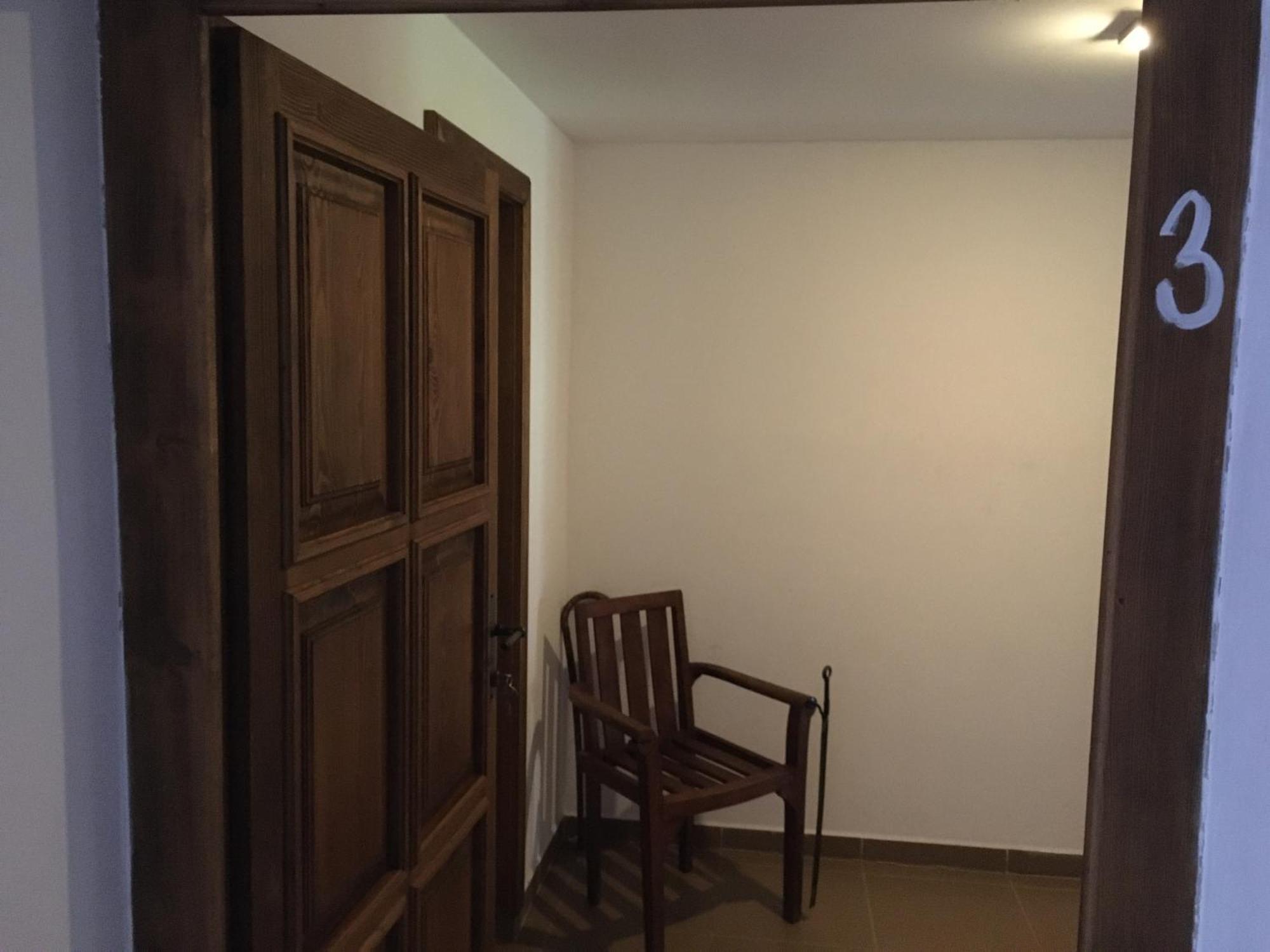 Holubnik Statecnych Zen Kralovych Luže