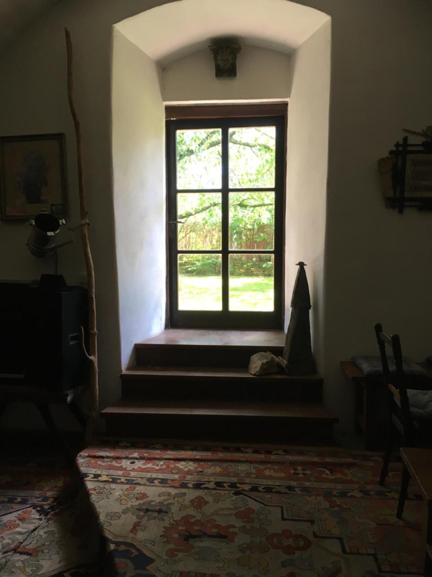 Holubnik Statecnych Zen Kralovych Apartment Luže