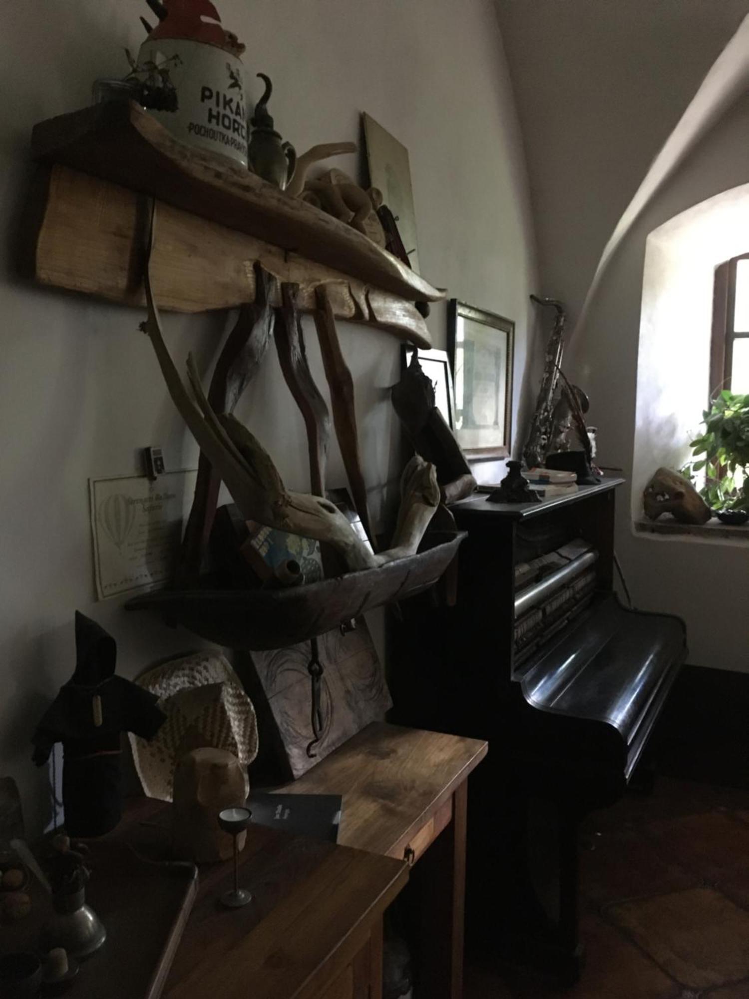 Holubnik Statecnych Zen Kralovych Apartment *